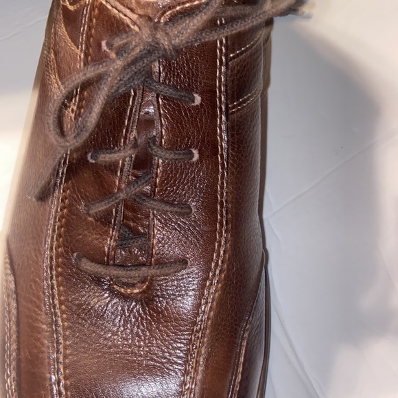 Johnston & Murphy sheepskin brown dress shoes size 9 1/2 with extra laces main image 9
